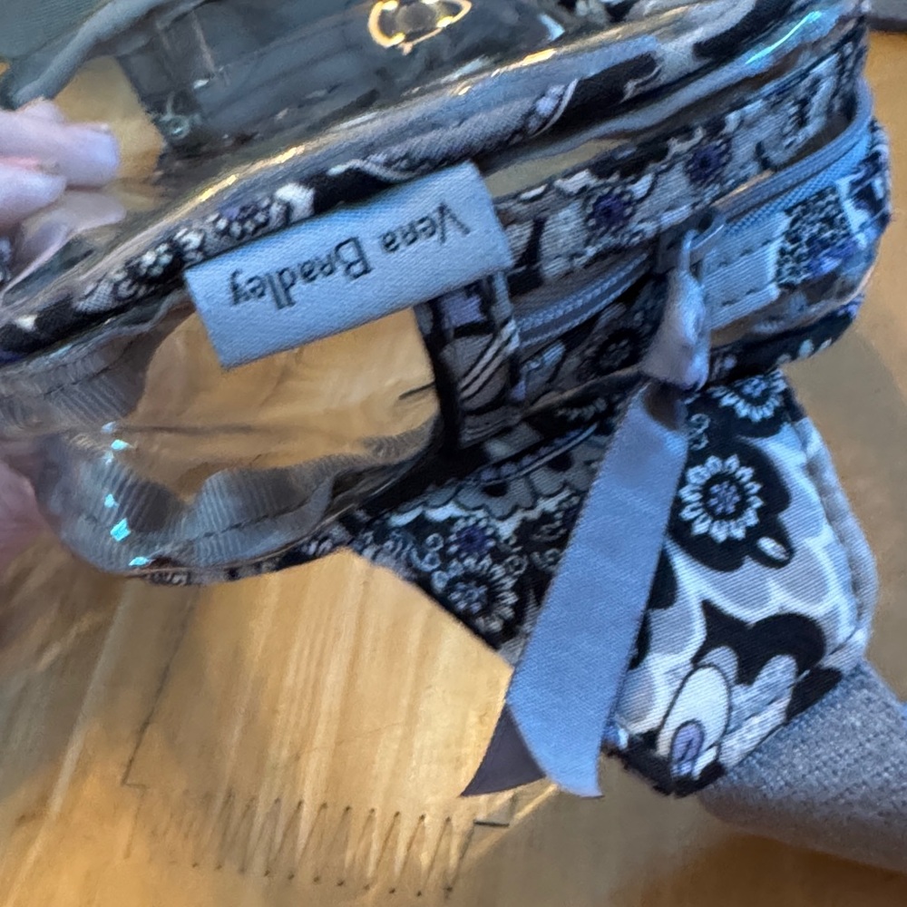 Vera Bradley Medley Clear Floral Trim Fanny Pack EUC - Picture 5 of 5